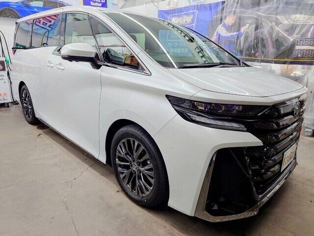 トヨタ・ヴェルファイア